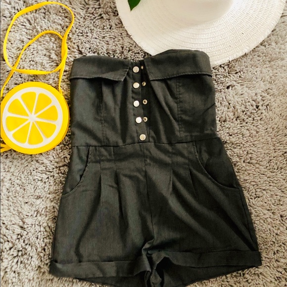 Rompers 🔥 - Picture 4 of 6